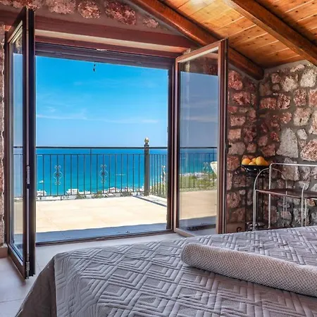 Chalet Petronas Land House 2 Archangelos (Rhodes)