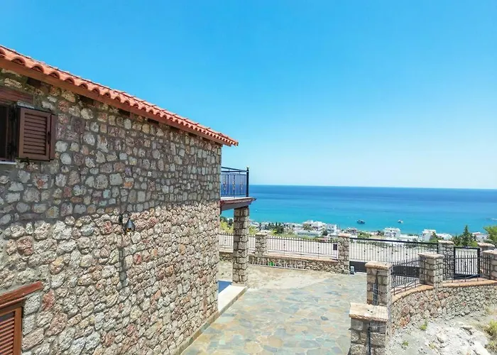 Petronas Land House 2 Chalet *