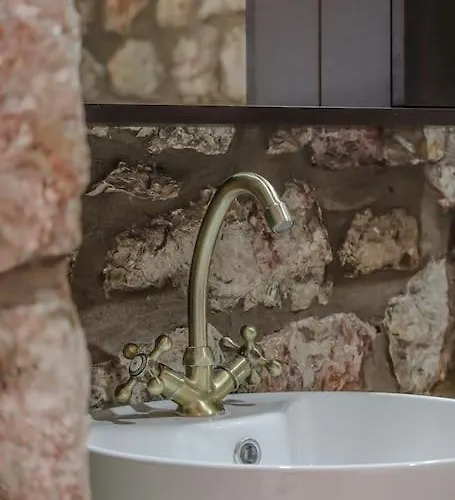 Petronas Land House 2